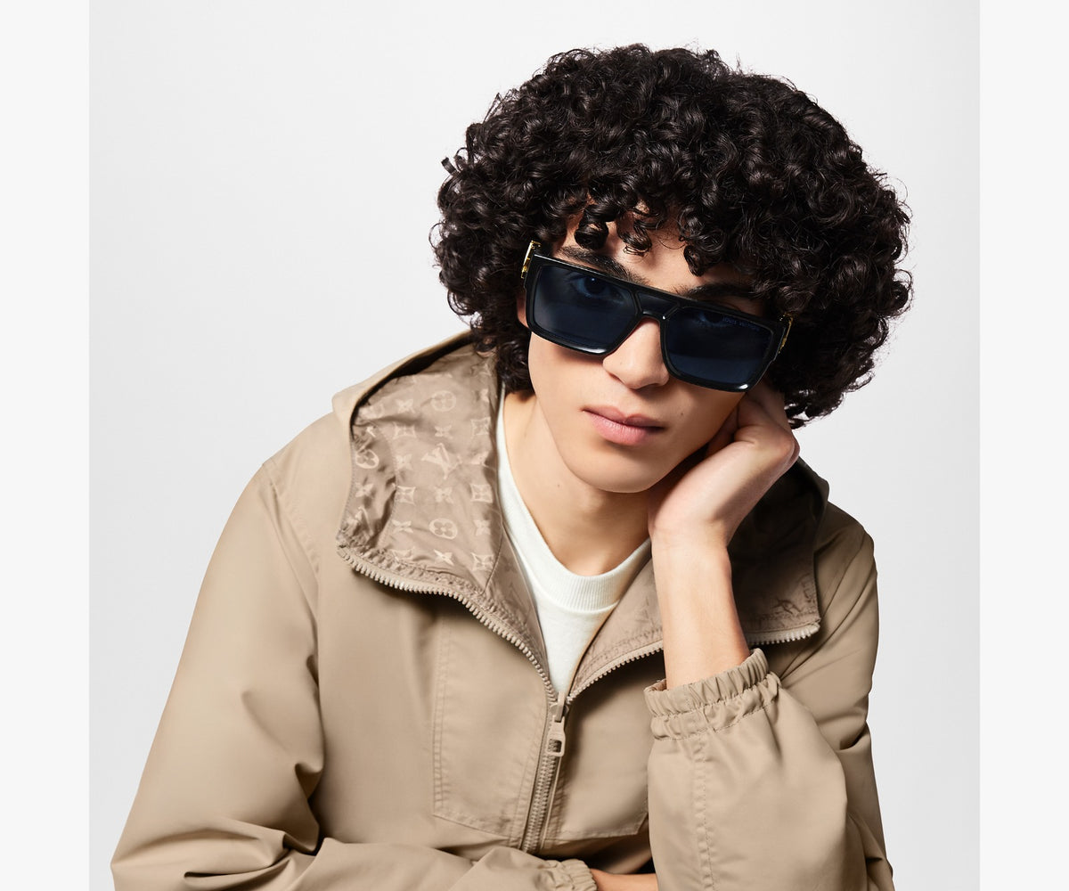 LOUIS VUITTON SLEEK SQUARE LV10046® 2