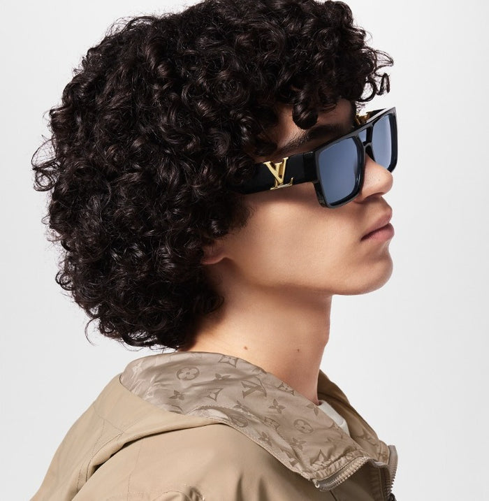 LOUIS VUITTON SLEEK SQUARE LV10046® 1